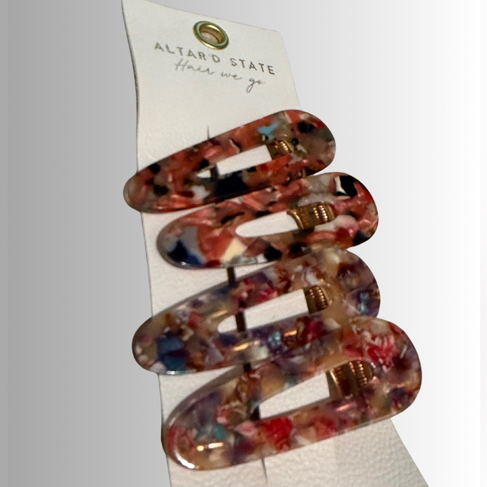 NWT - ALTAR’D STATE Set of 4 Multi-color Hair Clips